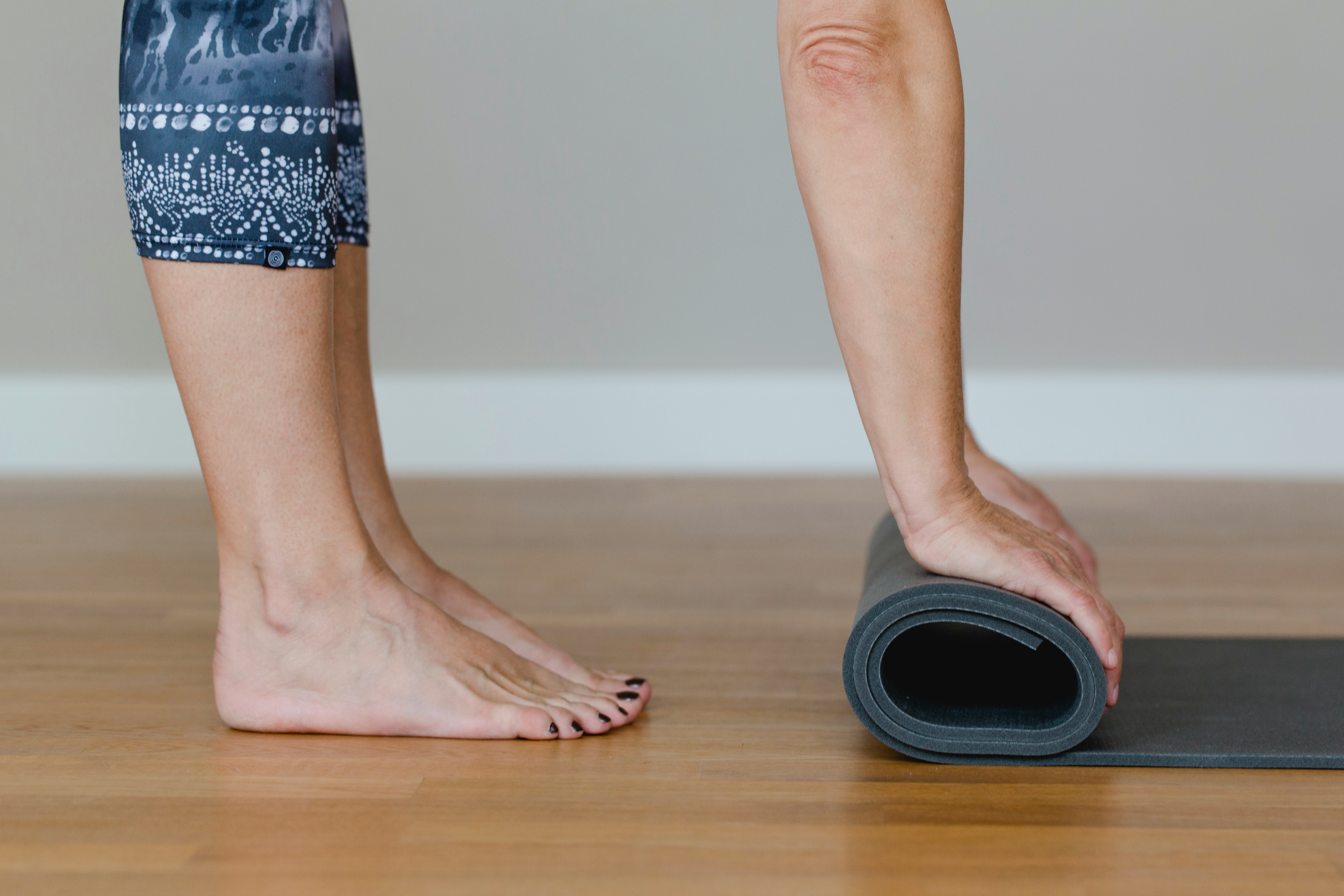 Healthy feet without the gym. Which exercises can help strengthen your feet at home?